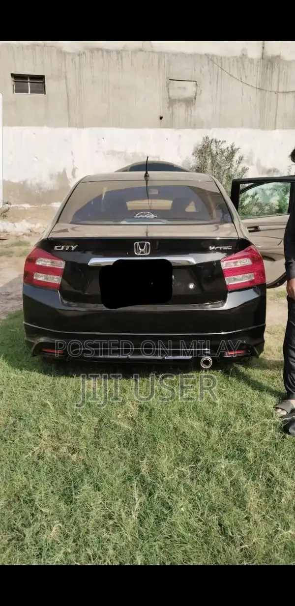 Honda City 1.3 IVTEC Manual Sedan 2018 Model