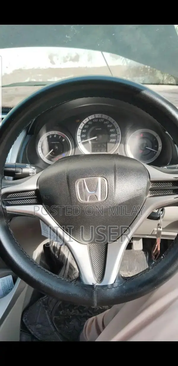 Honda City 1.3 IVTEC Manual Sedan 2018 Model