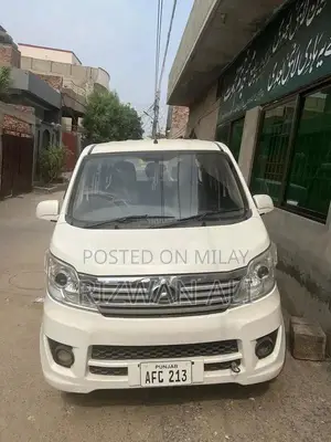 Photo - Changan Karvaan Plus 2021 Compact Family Vehicle