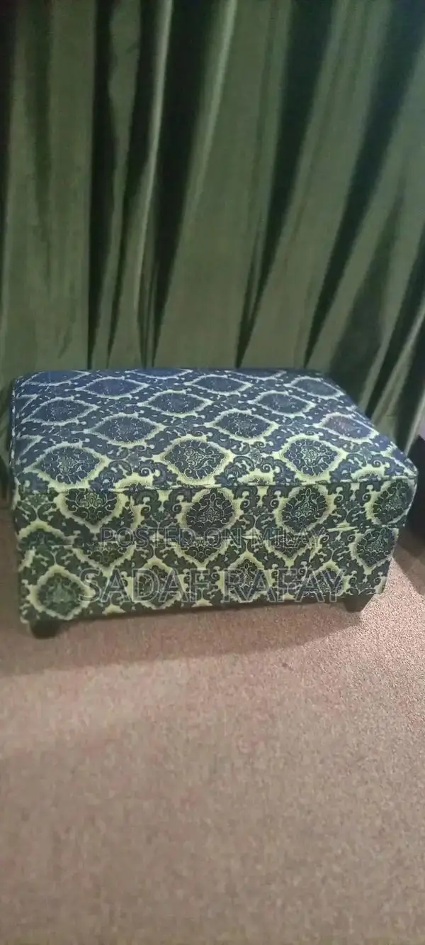 L-Shape Sectional Sofa with Multiple Cushions