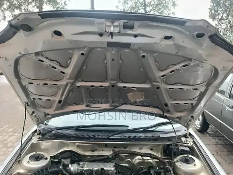 Suzuki Baleno JXL Sedan - Manual Transmission Silver Compact Car