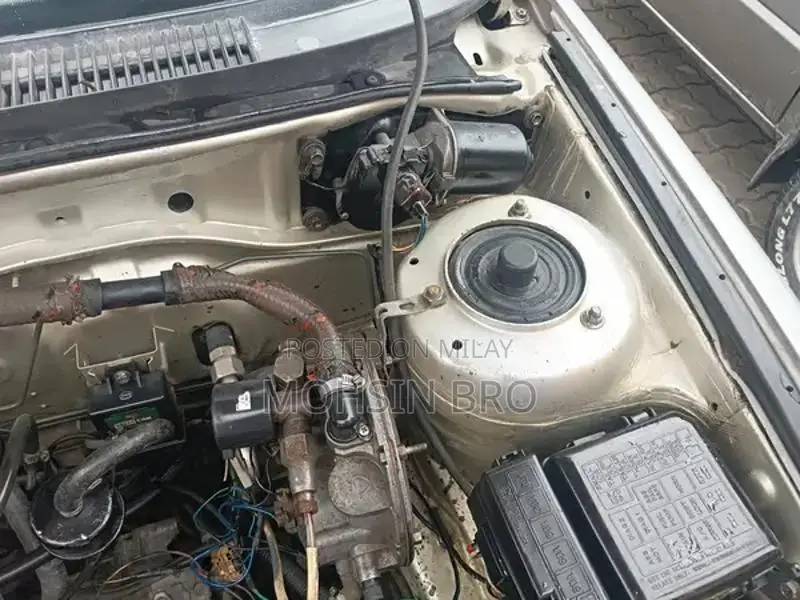 Suzuki Baleno JXL Sedan - Manual Transmission Silver Compact Car