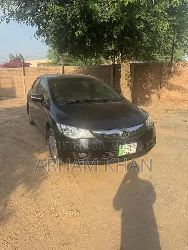 Reborn Hybrid Sedan - Premium UK Import Vehicle