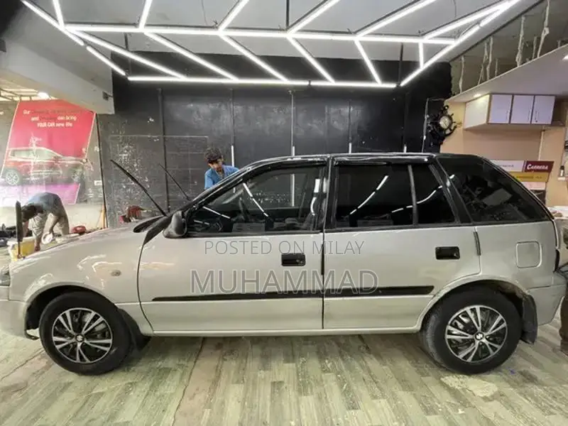 Suzuki Cultus 2010 VXR - Family Sedan with Advanced Features