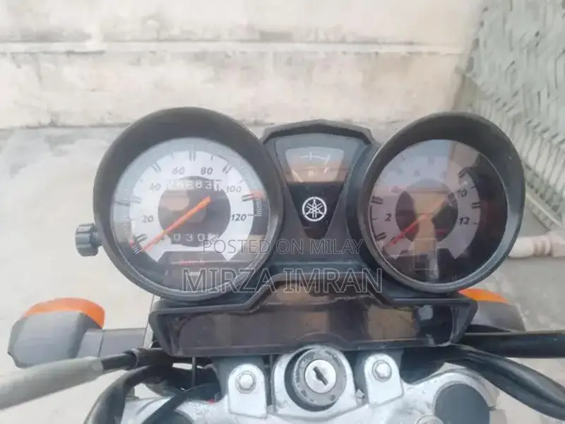 Yamaha YBZ 125 Motorcycle 2022 Model