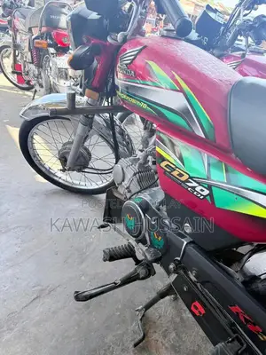 Honda CD70 Motorcycle - Well-Maintained Commuter Bike
