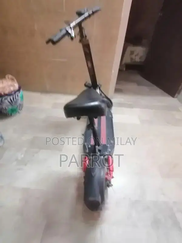 Imported Electric Scooty with 25km Range and 40km/h Speed