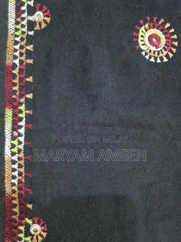 Elegant Winter Embroidered Shawl - Soft Warm Fabric Wrap