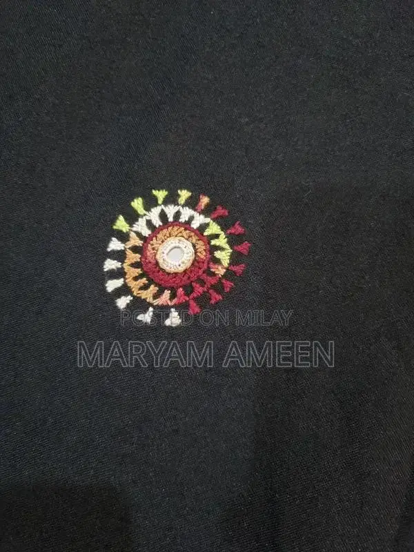 Elegant Winter Embroidered Shawl - Soft Warm Fabric Wrap