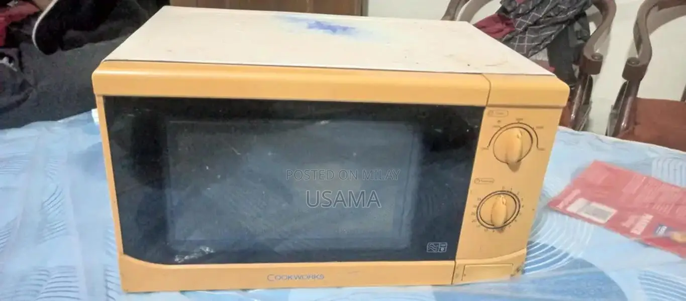Used Microwave Oven in Good Condition