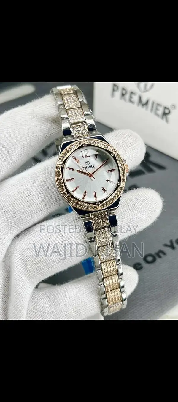 Premium Luxury Classic Analog Wristwatch with Elegant Design