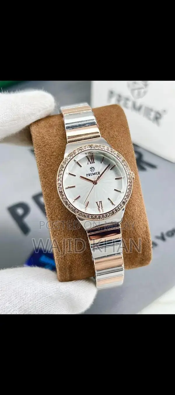 Premium Luxury Classic Analog Wristwatch with Elegant Design