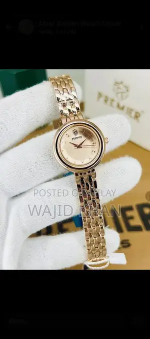 Premium Luxury Classic Analog Wristwatch with Elegant Design