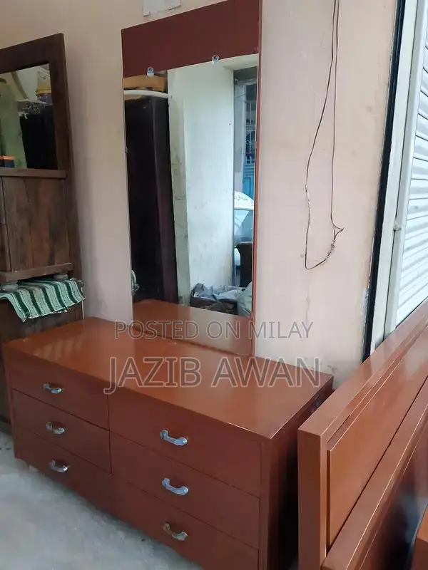 Bedroom Furniture Set with Side Table and Bed Dressing