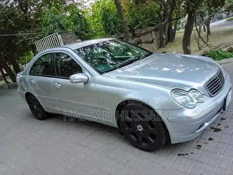 Mercedes-Benz C200 W203 Sedan - Low Mileage, Excellent Condition