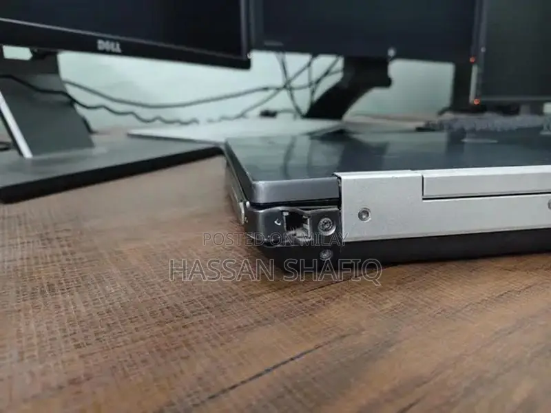 HP EliteBook 8560w Mobile Workstation Laptop