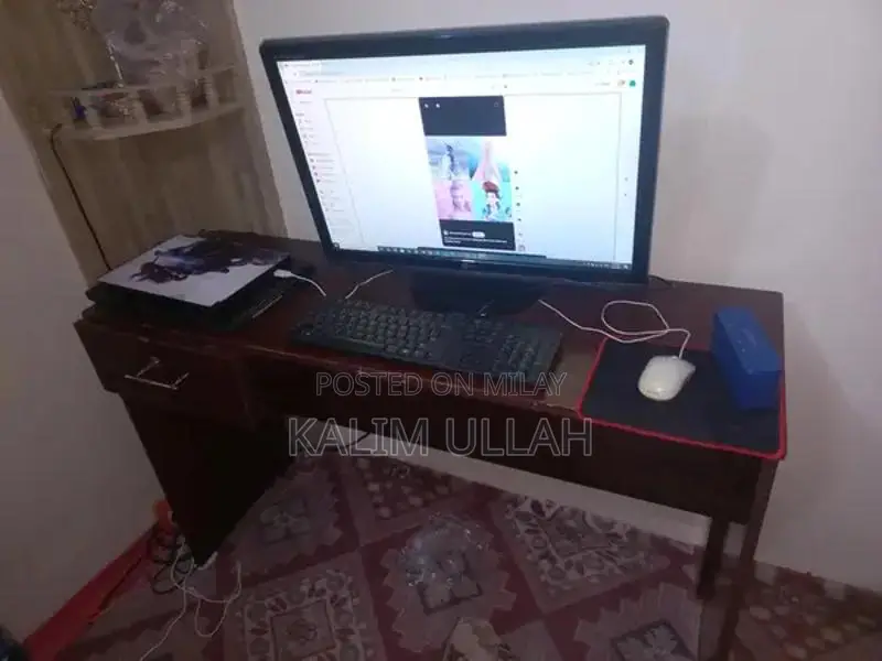 Used Computer Table with Lockable Drawer - Home Office Furniture