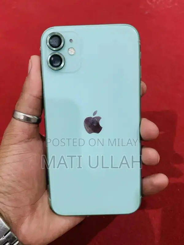 Apple Smartphone 64GB Storage Excellent Condition