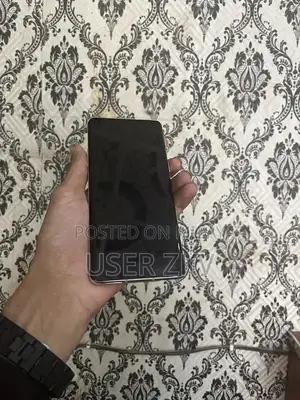 Smartphone with Dual SIM and Partial Functionality