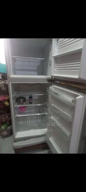 Dawlance Full Size Refrigerator - Excellent Condition