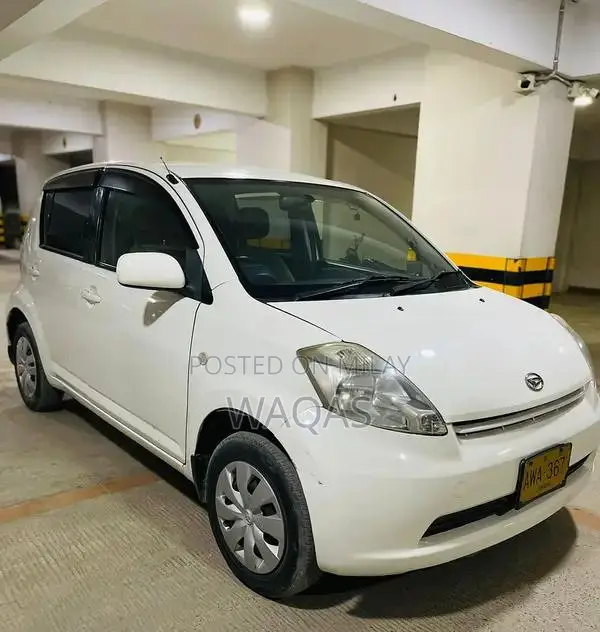 2006 Daihatsu Boon Compact Sedan - Low Mileage
