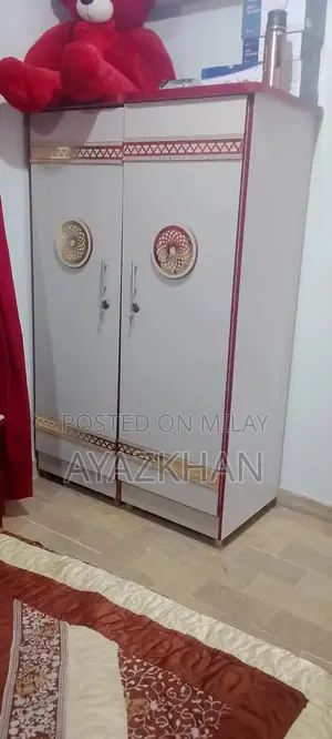 Photo - Full 3-Piece Wooden Furniture Set - Premium Quality