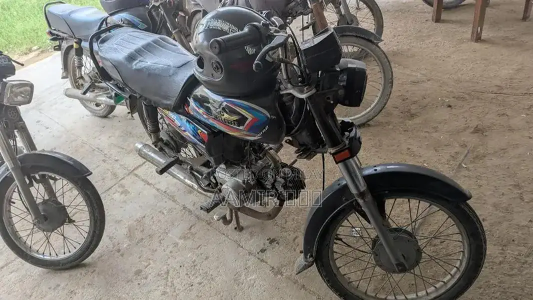 CD 70 Super Star Motorcycle - 2022 Model