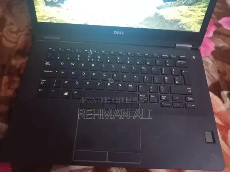 Dell Laptop Core i7 6th Gen 8GB RAM Fingerprint Reader