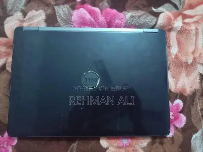 Dell Laptop Core i7 6th Gen 8GB RAM Fingerprint Reader
