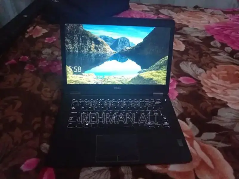 Dell Laptop Core i7 6th Gen 8GB RAM Fingerprint Reader