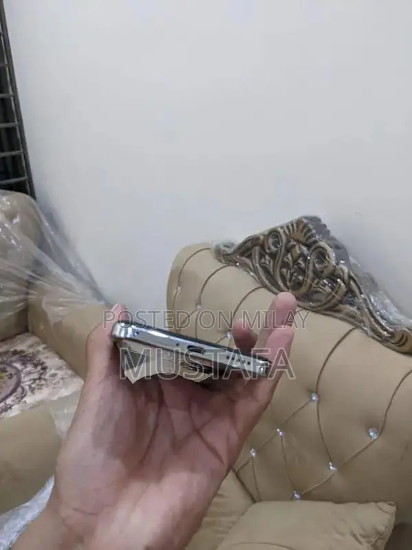 Y200 Smartphone 8GB/256GB Dual SIM Unlocked