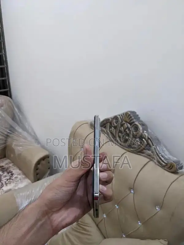 Y200 Smartphone 8GB/256GB Dual SIM Unlocked