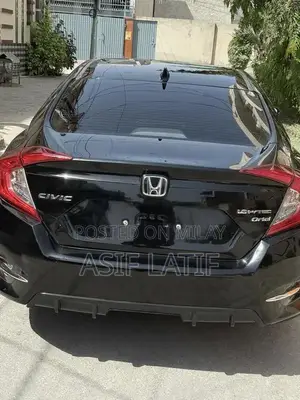 Honda Civic Oriel Sedan - 1.8L i-VTEC CVT Transmission