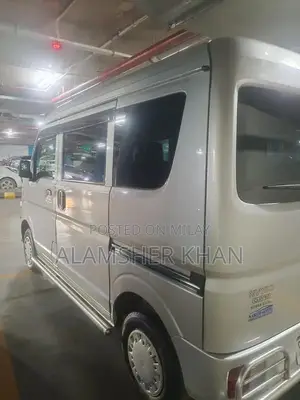 Nissan Clippers Multi-Door Vehicle