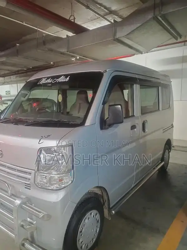 Nissan Clippers Multi-Door Vehicle