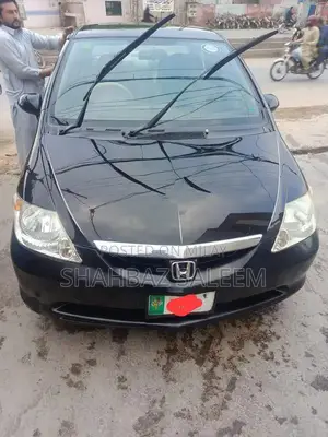 Honda City IDSI Sedan - Reliable Family Compact Car