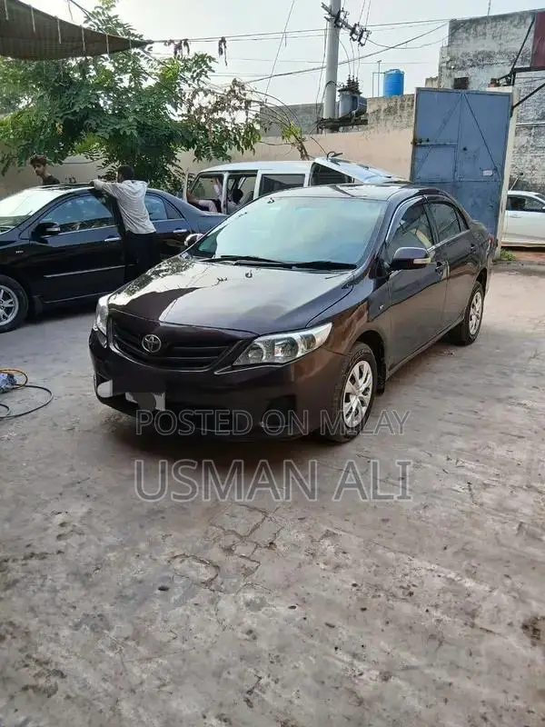 Toyota Corolla XLI 2013 Sedan Sedan Reliable Sedan