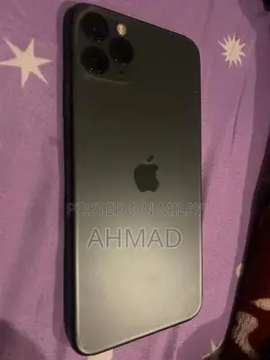 Apple iPhone 11 Pro Max Premium Smartphone