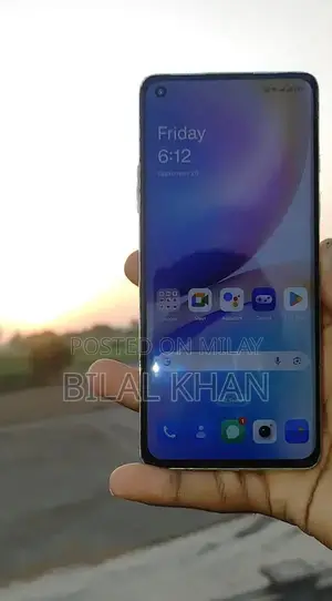 OnePlus 8 Dual SIM Smartphone Pristine Condition