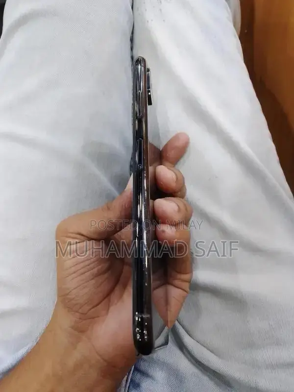 Apple iPhone XS Max 64GB Smartphone with PTA Approval