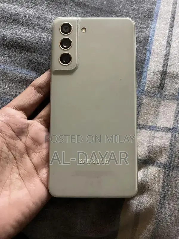 Samsung Galaxy S21 FE Smartphone 8GB RAM 128GB Storage