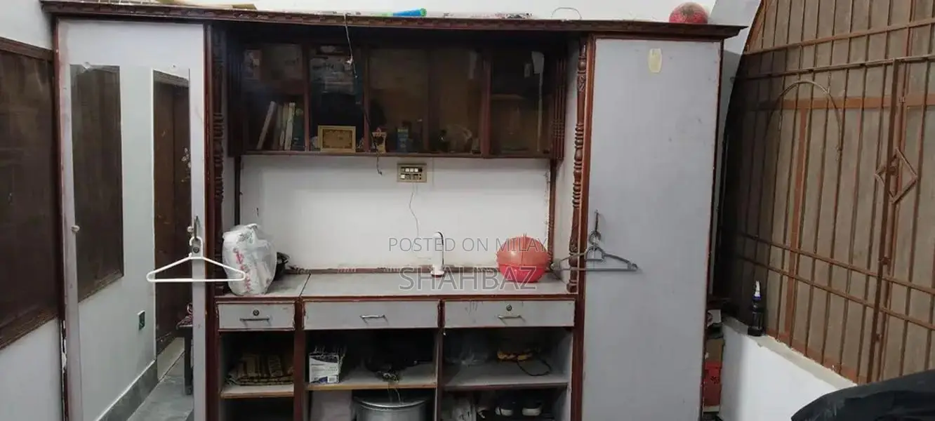 2-Door Wardrobe with Dividers and Mirrors