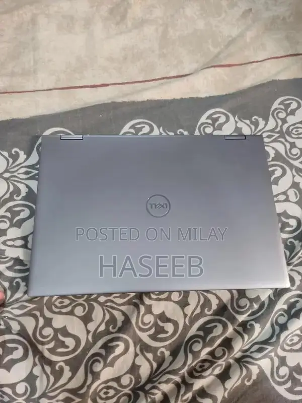 Dell Inspiron 5400 2-in-1 Convertible Laptop