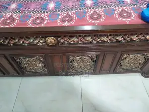 Classic 6-Piece Wooden Bedroom Furniture Set