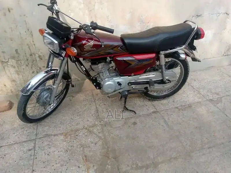 Honda Motorcycle 125cc Single Cylinder Bike