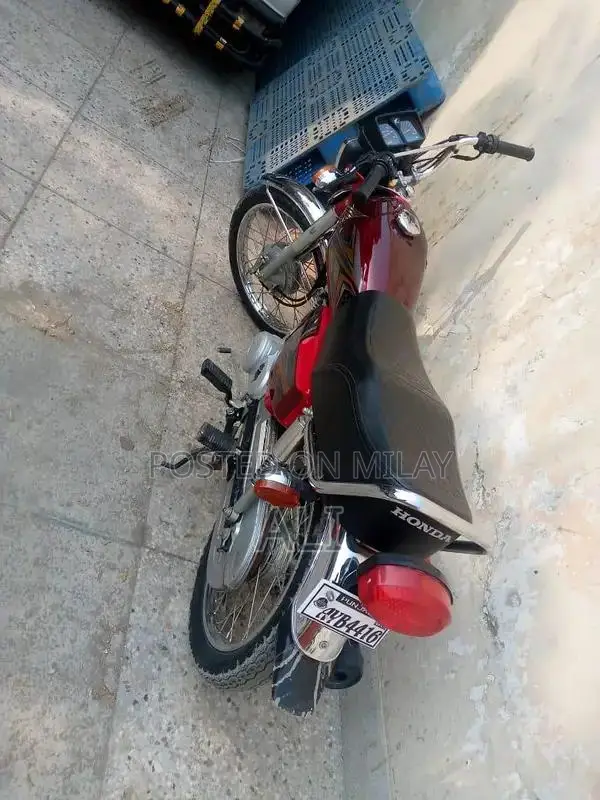 Honda Motorcycle 125cc Single Cylinder Bike