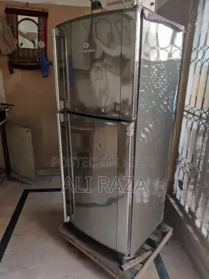 Dawlance Full Size Refrigerator - Energy Efficient Cooling Solution