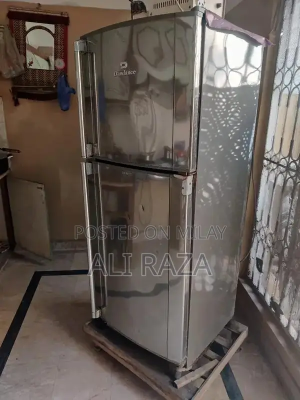 Dawlance Full Size Refrigerator - Energy Efficient Cooling Solution