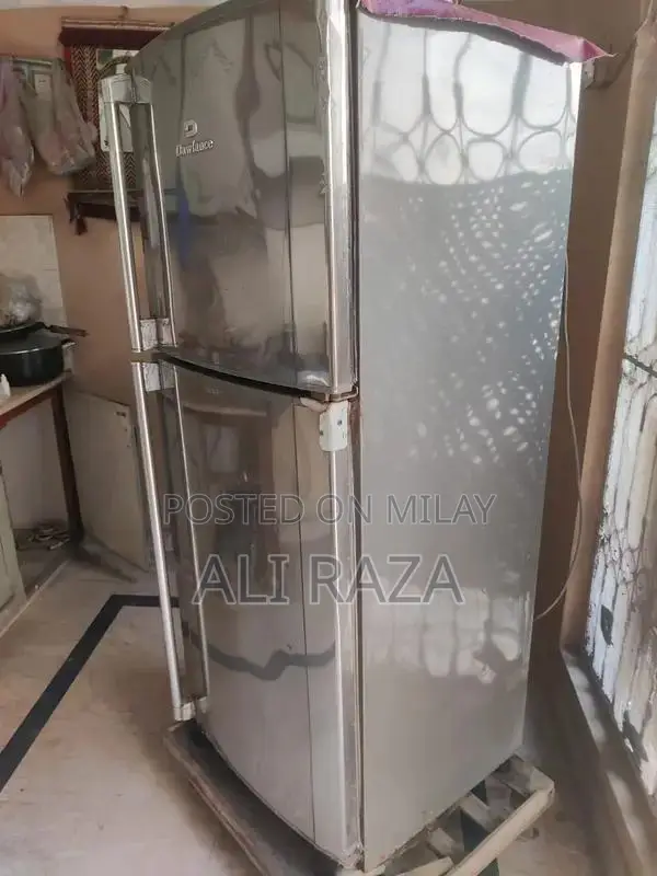 Dawlance Full Size Refrigerator - Energy Efficient Cooling Solution