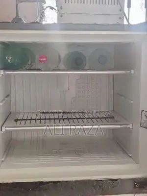 Dawlance Full Size Refrigerator - Energy Efficient Cooling Solution